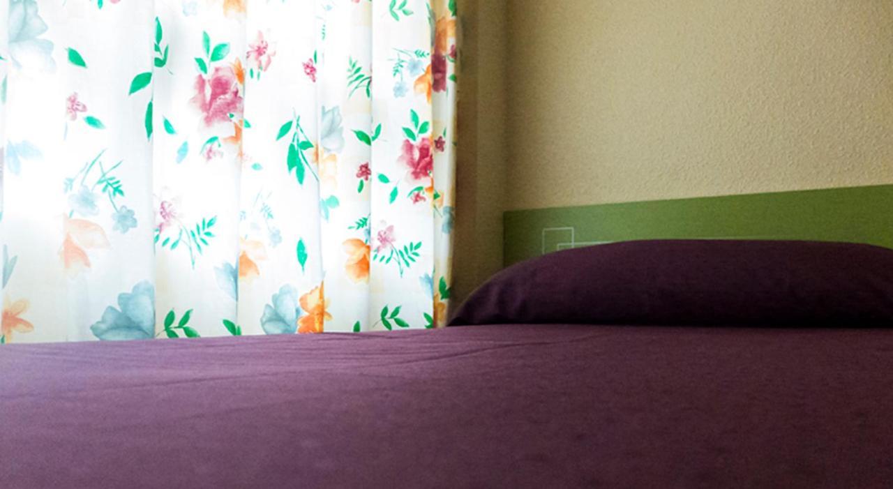 Hostal Rosa Вильяхойоса Экстерьер фото
